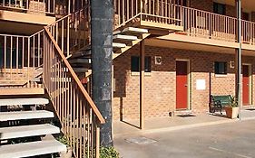 Cobar Town & Country Motor Inn