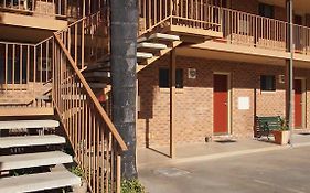Cobar Town & Country Motor Inn